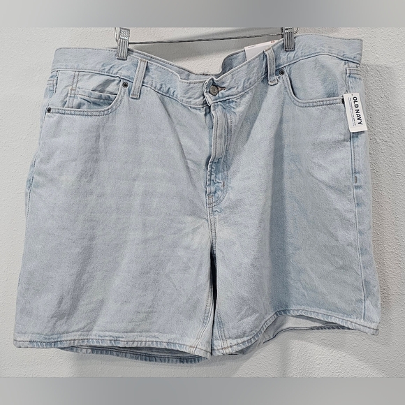 Old Navy Pants - Old Navy Women's High-Rise Slouchy Straight Light Wash Denim Shorts Size 20 NWT